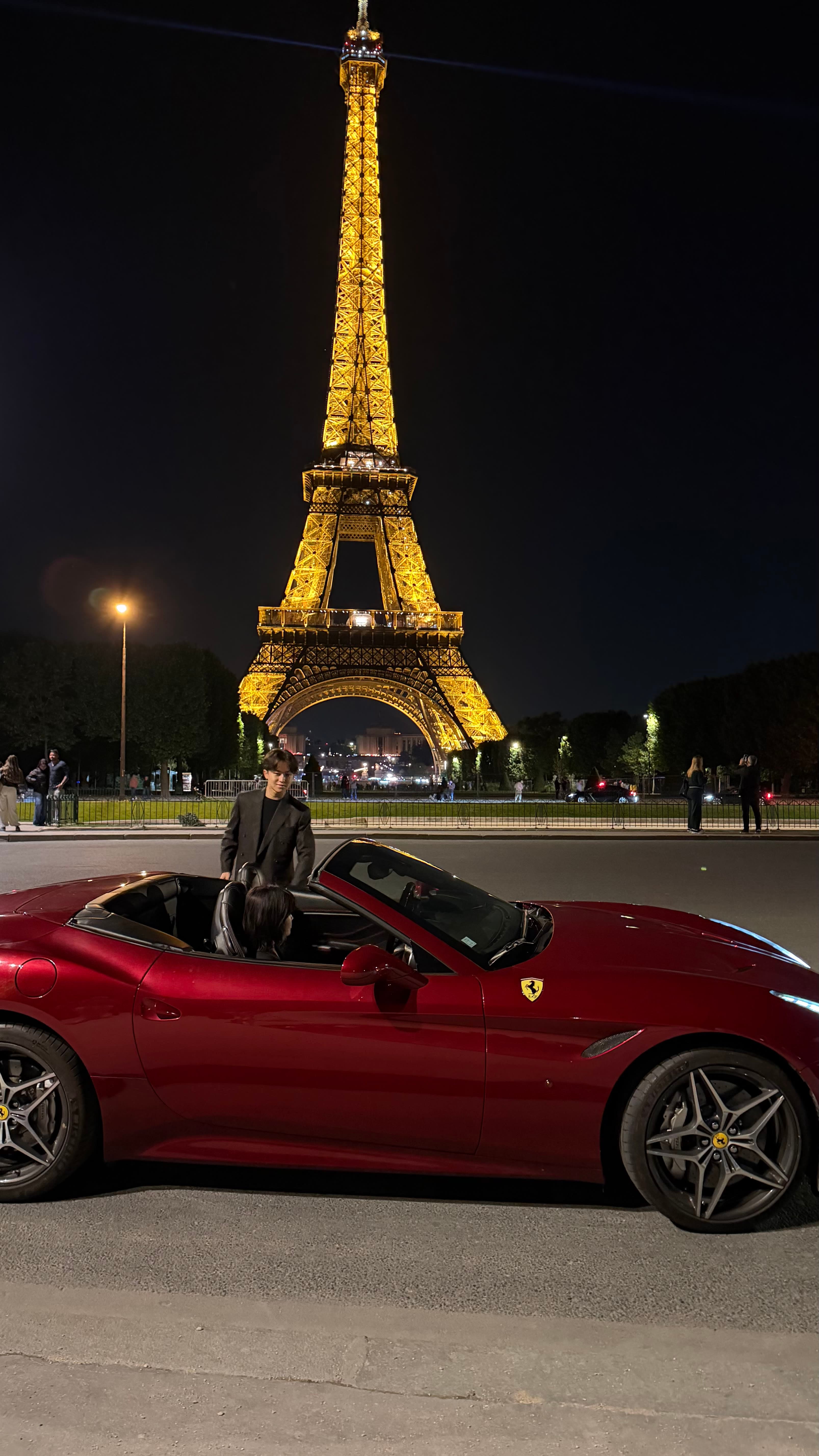 Ferrari à Paris : tous les prix et formules